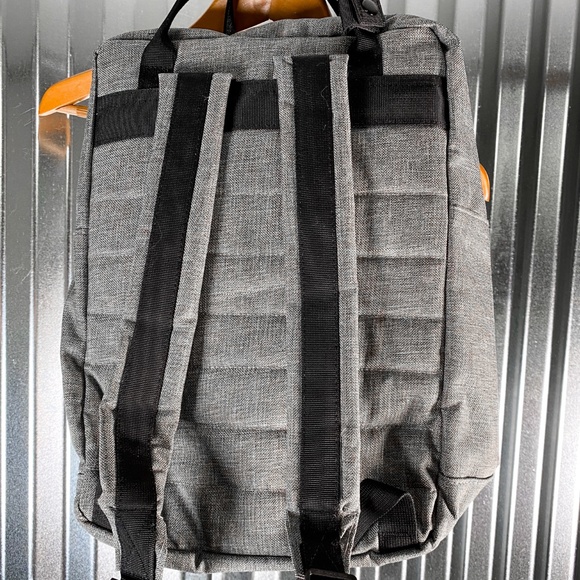 Springfield Backpack - Picture 4 of 8